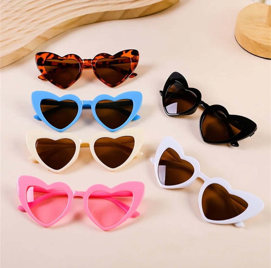 Love Heart Leopard Print Sunglasses