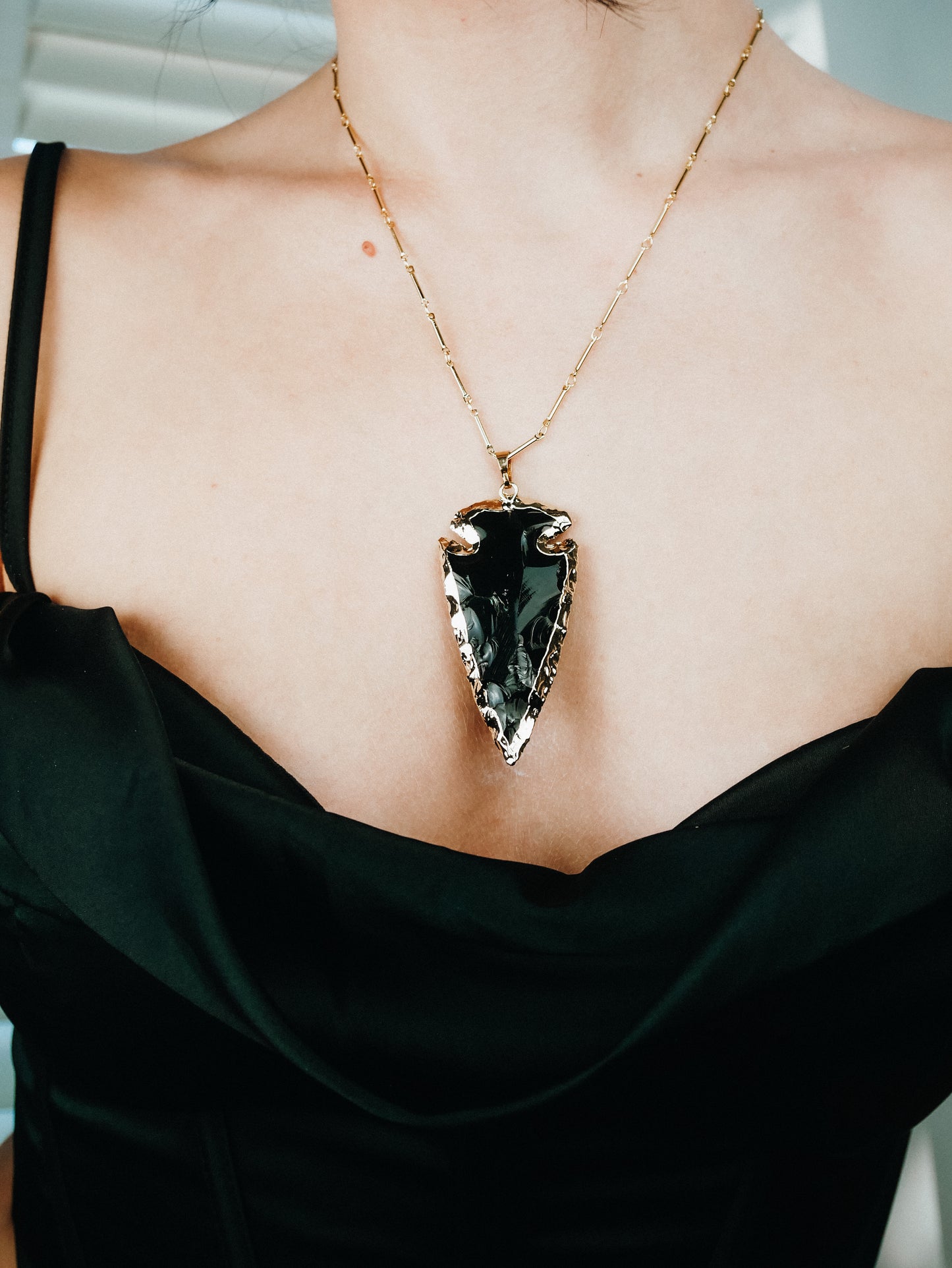 Black obsidian arrow gold necklace