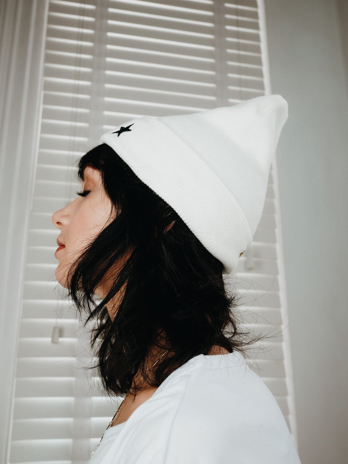 White star wool beanie hat