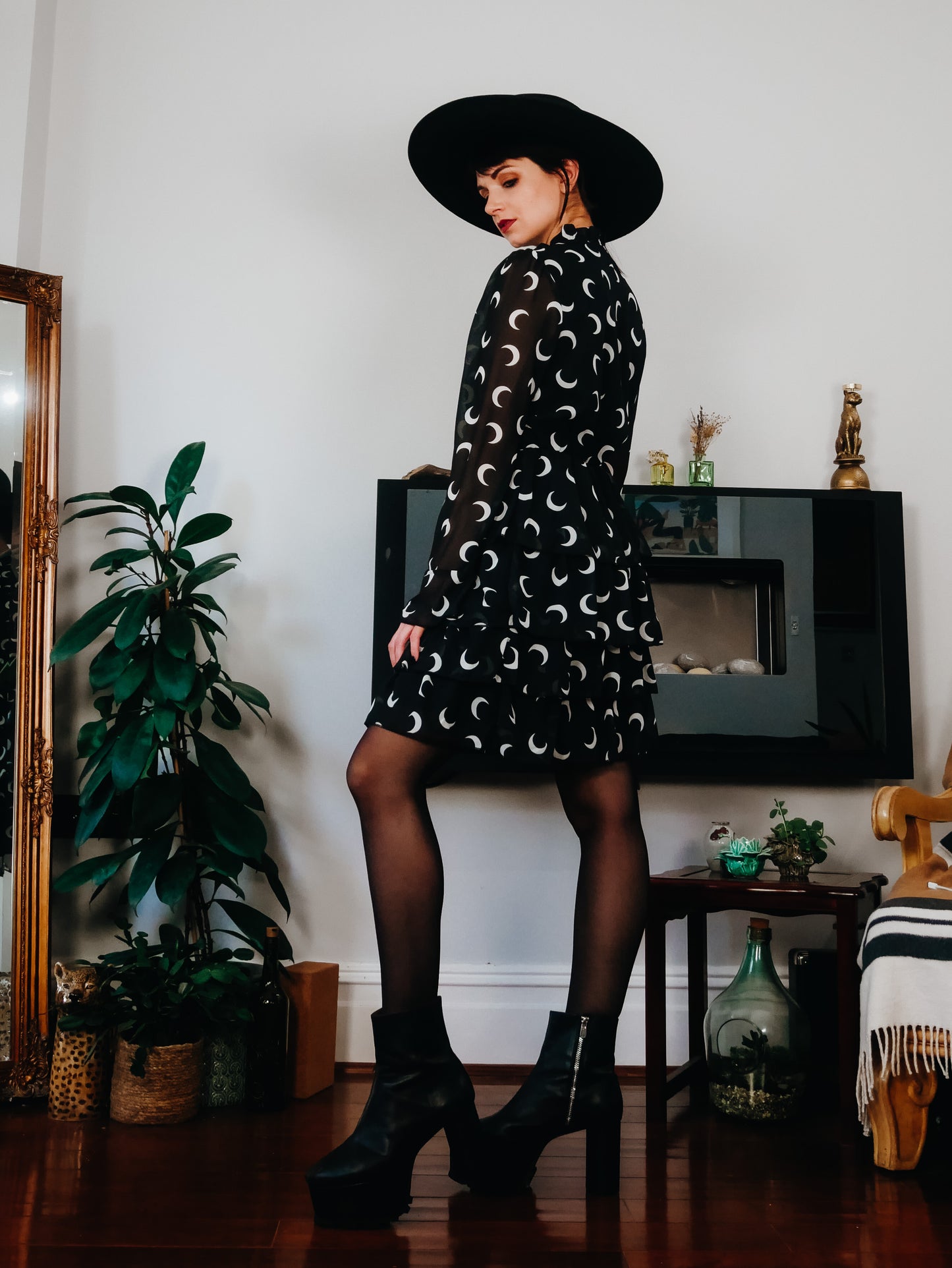 The Moon tinkle tiered long sleeve dress