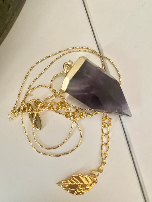 Amethyst bullet point necklace in gold